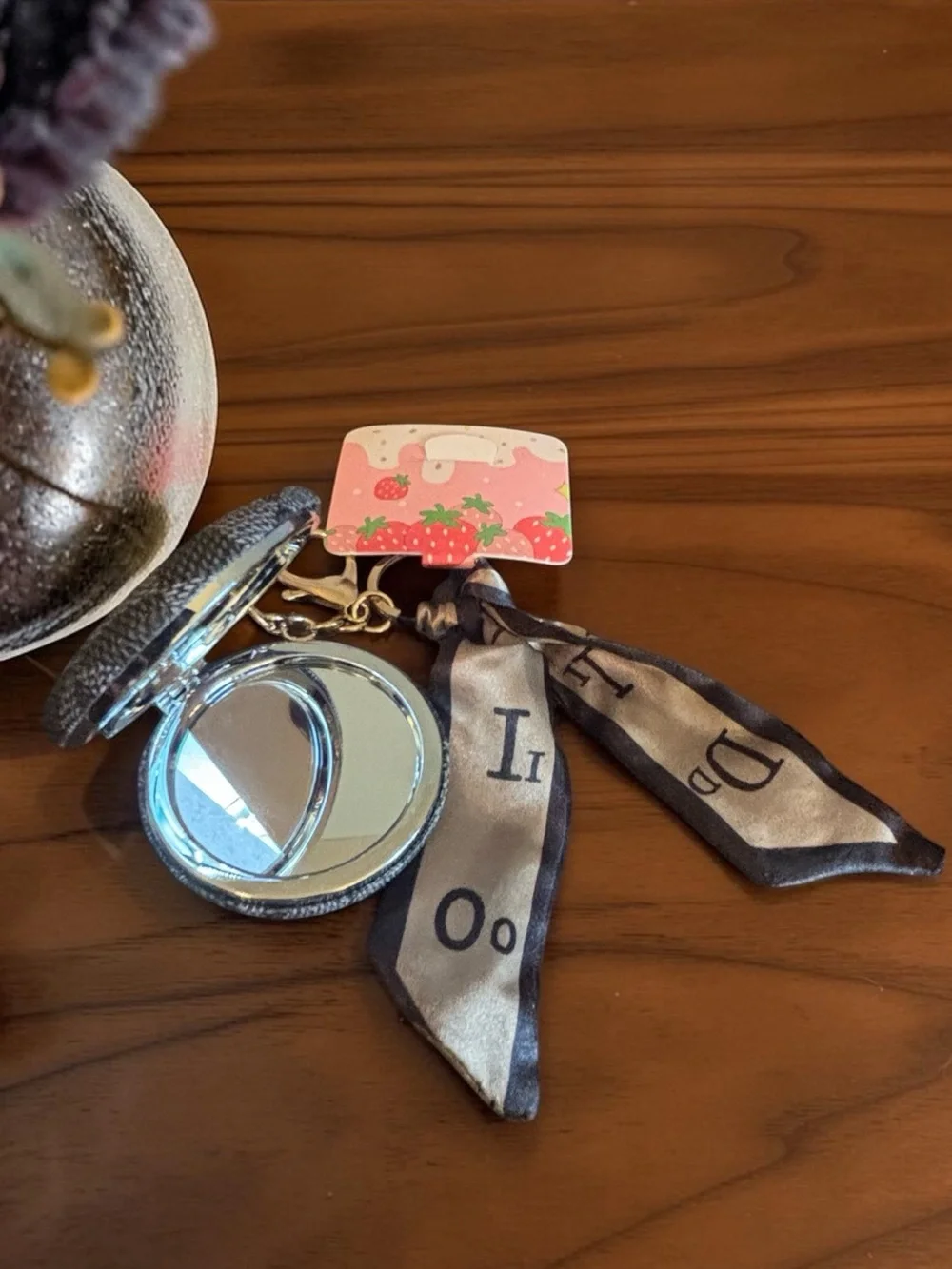 Grey Checkered Compact Travel Mirror Keychain‎ with Scarf Accent